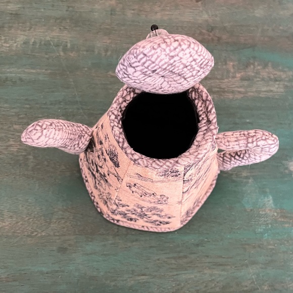 Toile Cloth Teapot Pin Cushion | Vintage | 4-1/4” T, 5-1/2” W - Picture 6 of 11